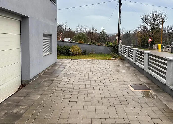 公寓 1 Bedroom Cozy In Tribalj (Primorsko-Goranska)