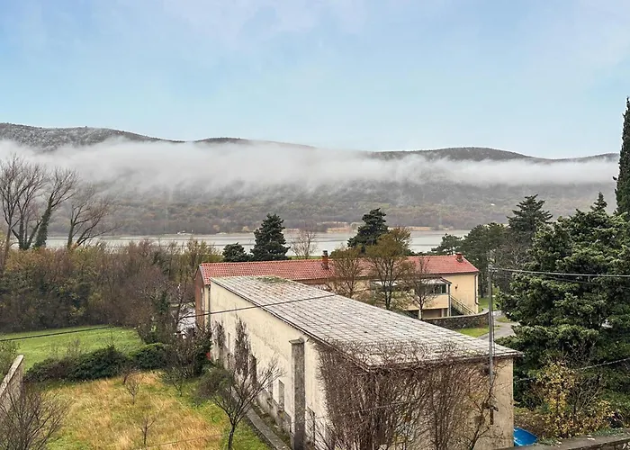 1 Bedroom Cozy In Tribalj (Primorsko-Goranska)